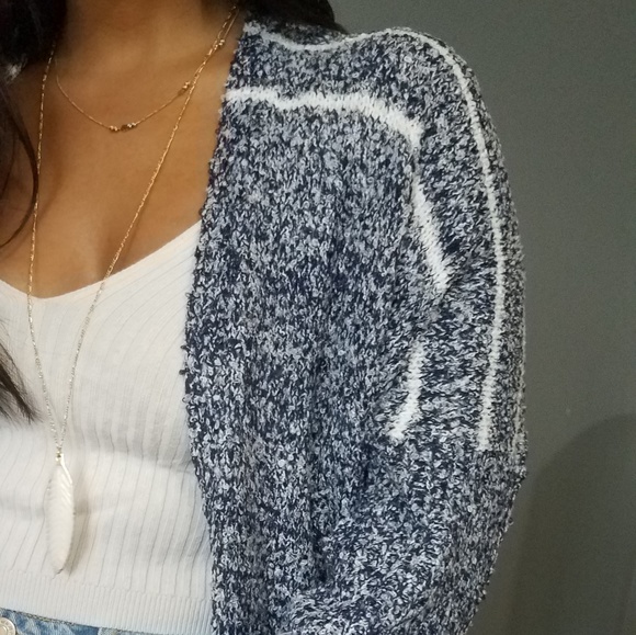 Best Seller✨EARTHLY PLEASURES CARDIGAN MARLED NAVY - Picture 7 of 7